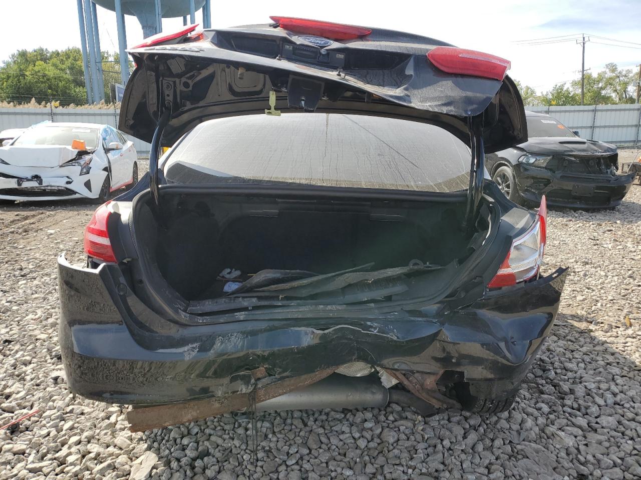 Ford Focus S Image 7