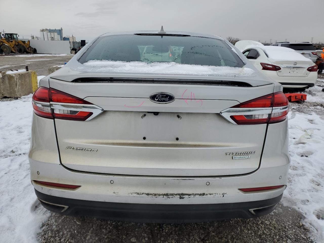 Ford Fusion Titanium Image 2