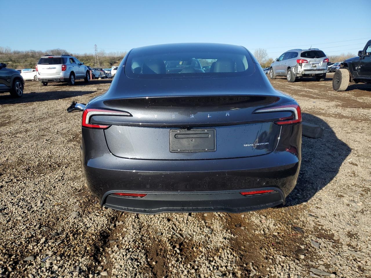 Tesla Model 3 Image 5