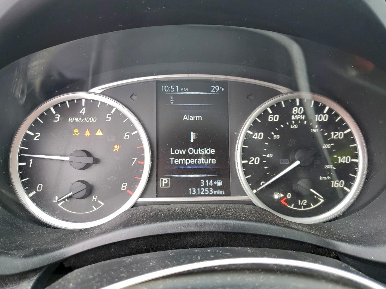 Nissan Sentra S Image 11