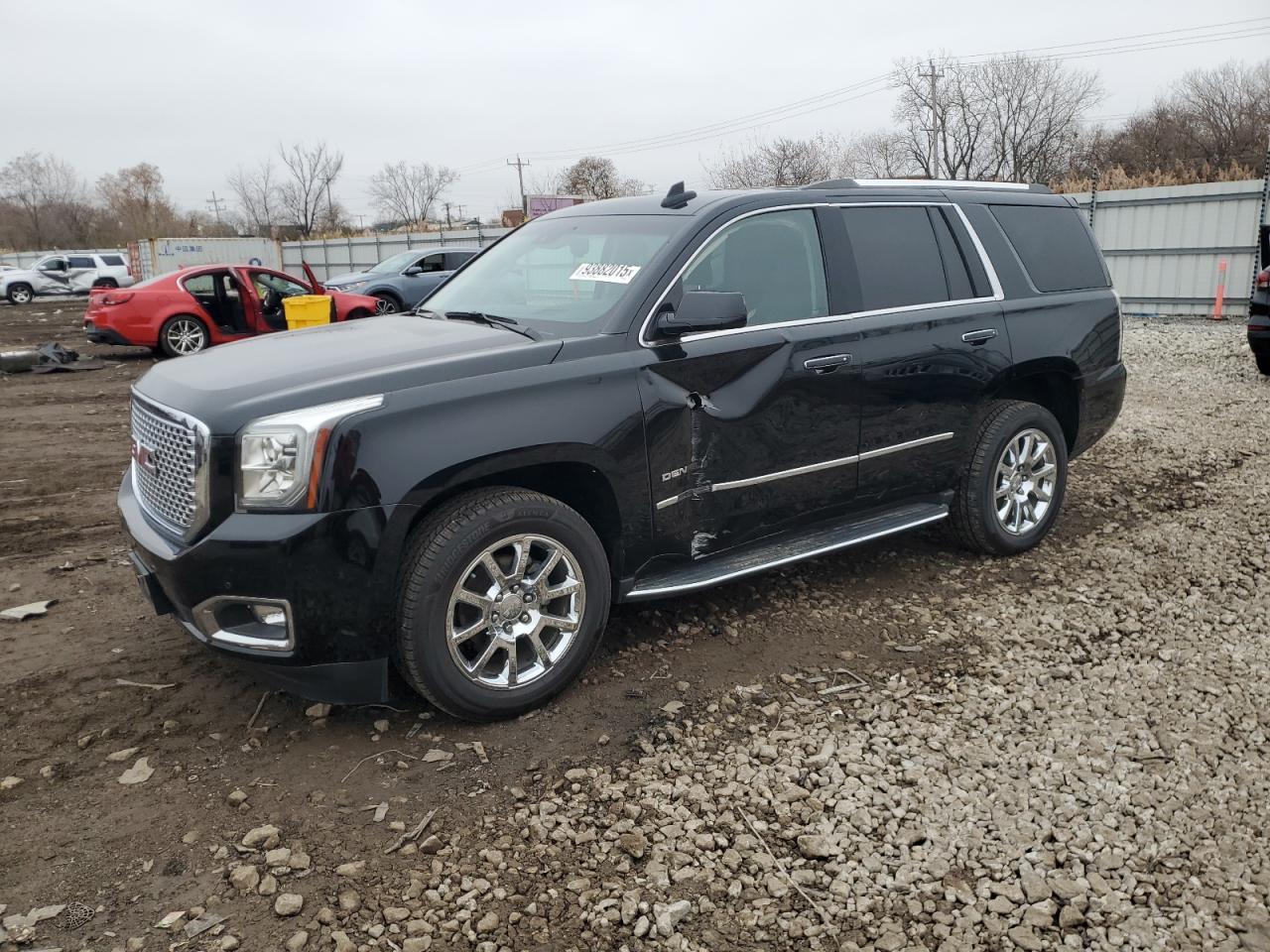 GMC Yukon Denali Image 1