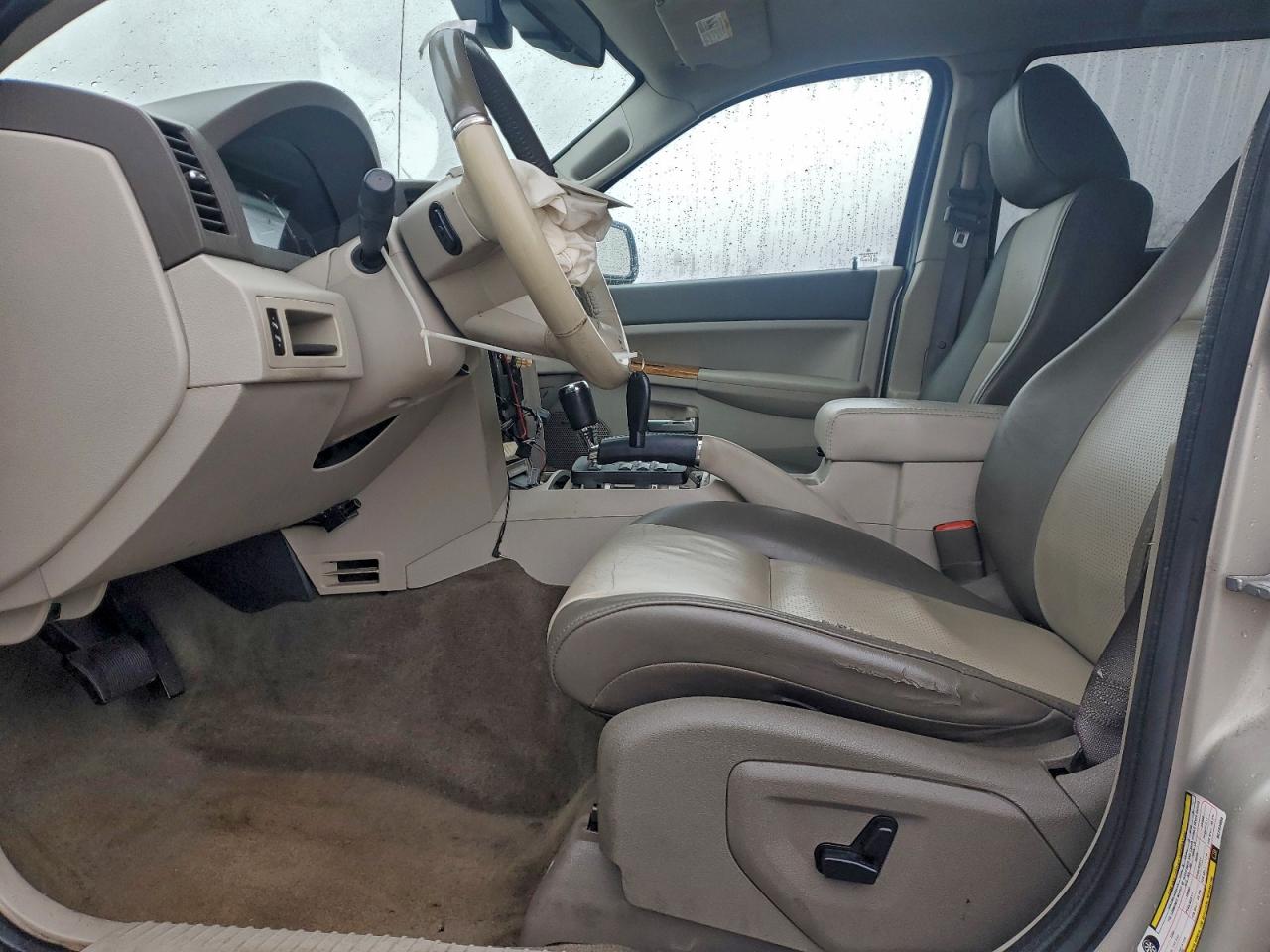 Jeep Grand Cherokee Limited Image 10