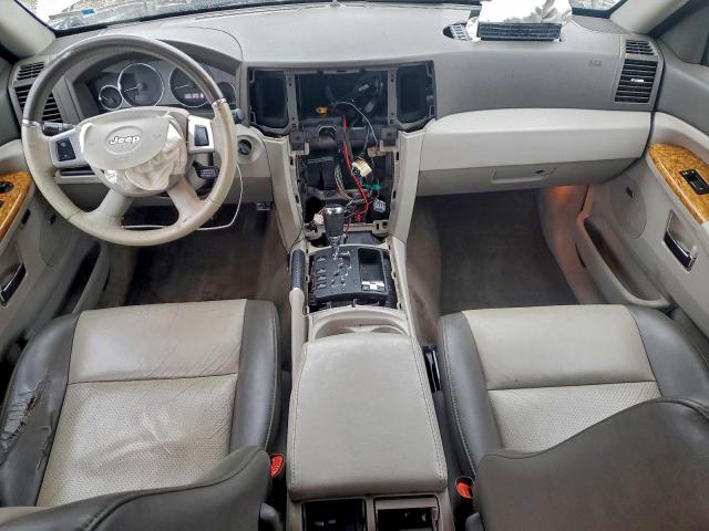 Jeep Grand Cherokee Limited Image 13