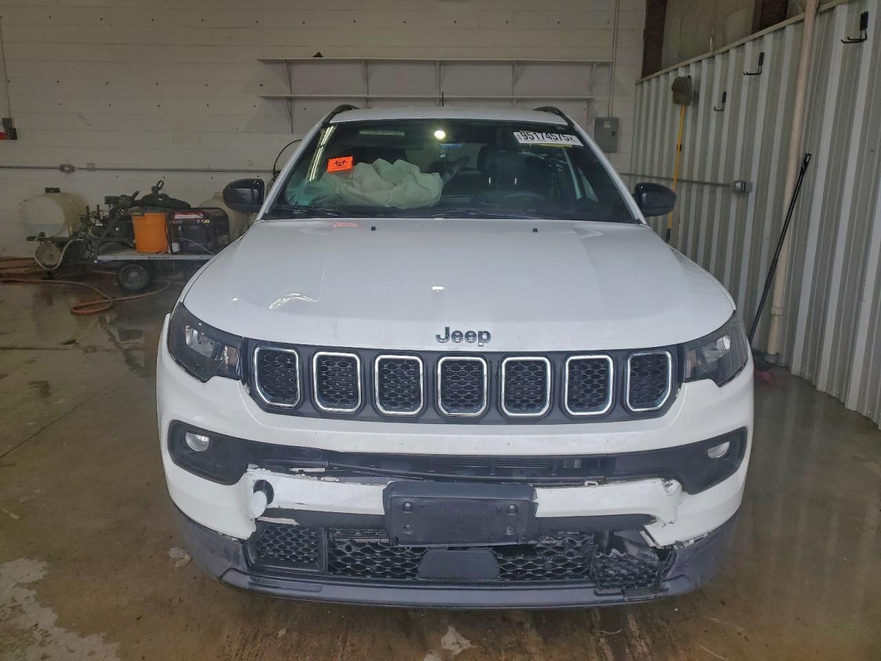Jeep Compass Latitude Image 3
