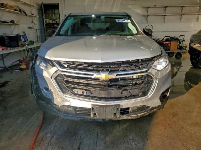 Chevrolet Traverse Ls Image 3