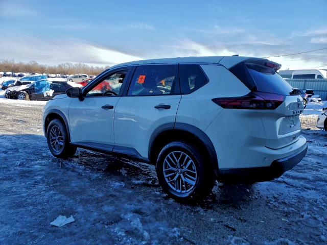 Nissan Rogue S Image 3