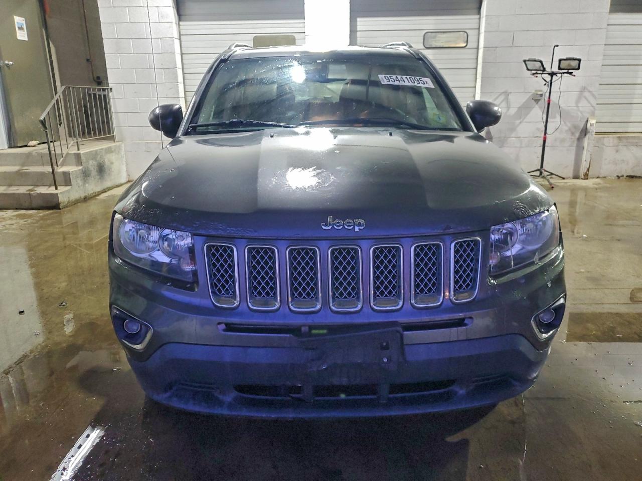 Jeep Compass Latitude Image 5