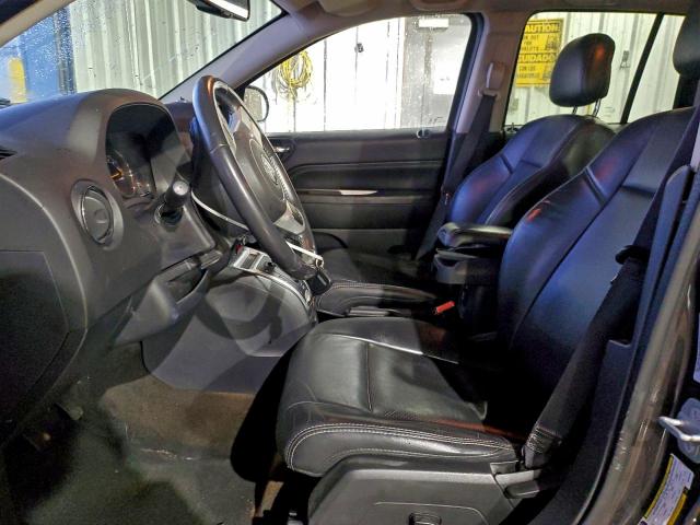 Jeep Compass Latitude Image 2