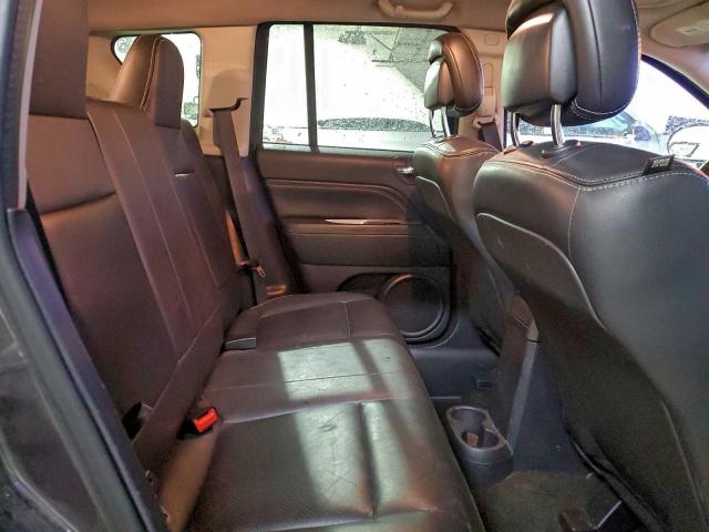 Jeep Compass Latitude Image 8