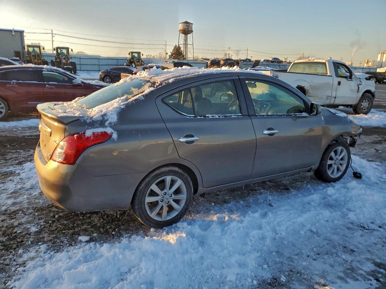 Nissan Versa S Image 7
