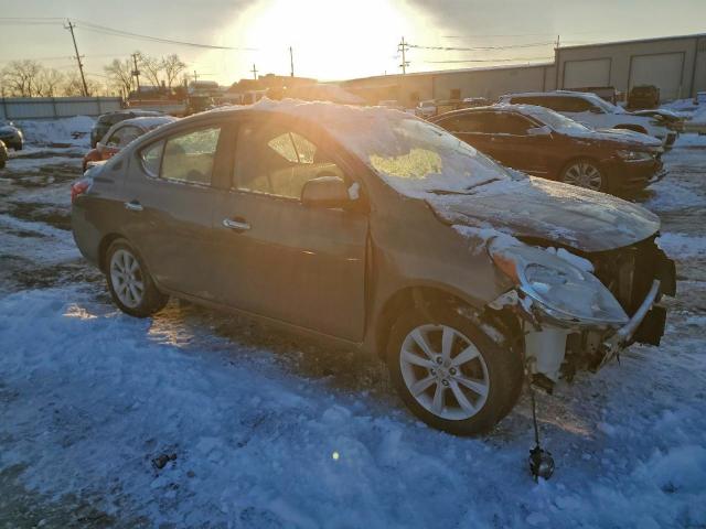 Nissan Versa S Image 12