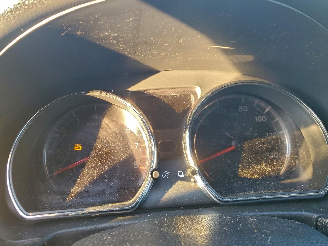 Nissan Versa S Image 6