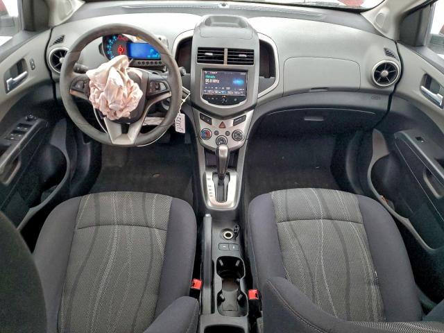 Chevrolet Sonic Lt Image 3