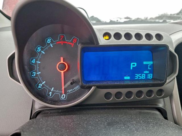 Chevrolet Sonic Lt Image 10