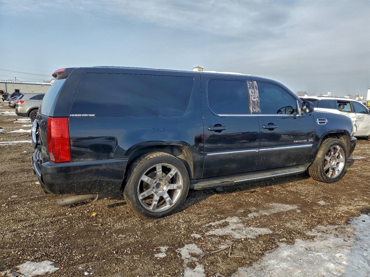 Cadillac Escalade Esv Luxury Image 3