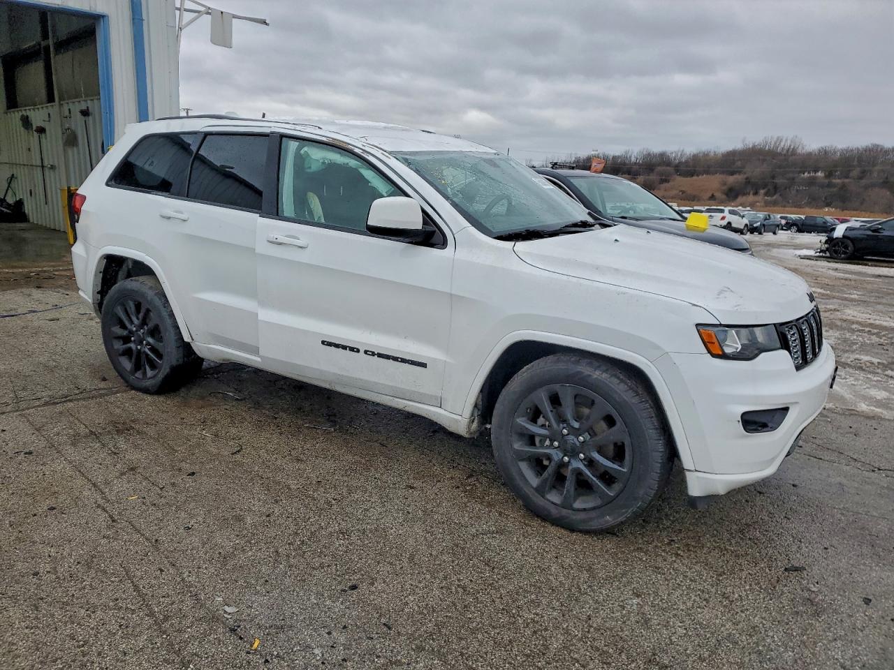 Jeep Grand Cherokee Laredo Image 4