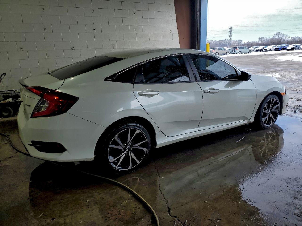 Honda Civic Sport Image 11