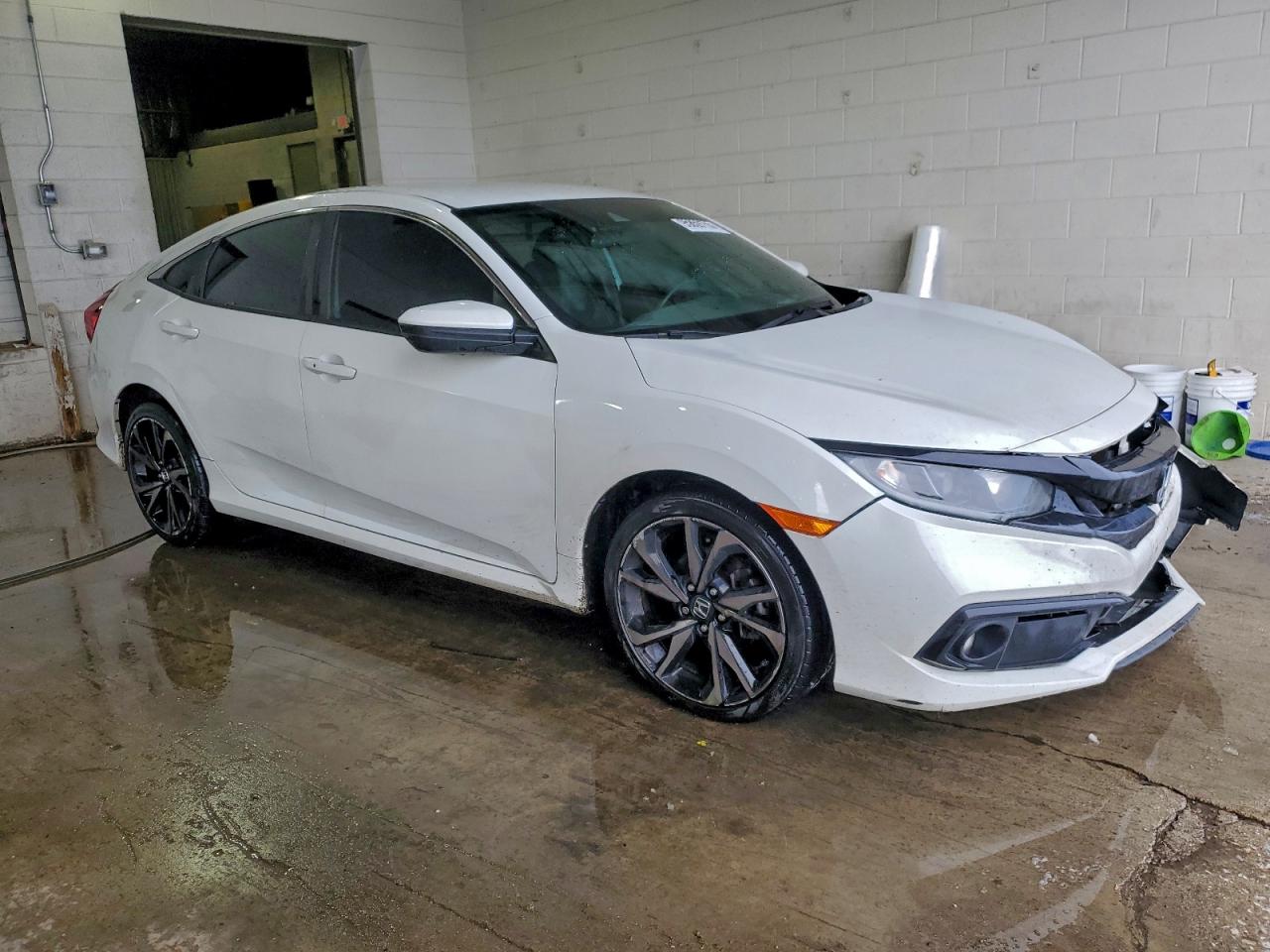 Honda Civic Sport Image 4