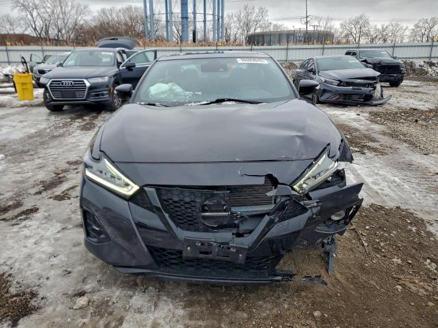 Nissan Maxima Platinum Image 4