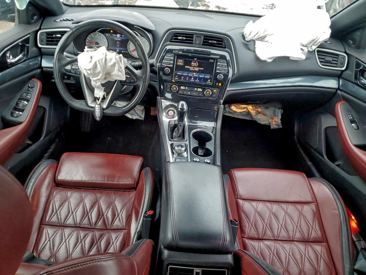 Nissan Maxima Platinum Image 11