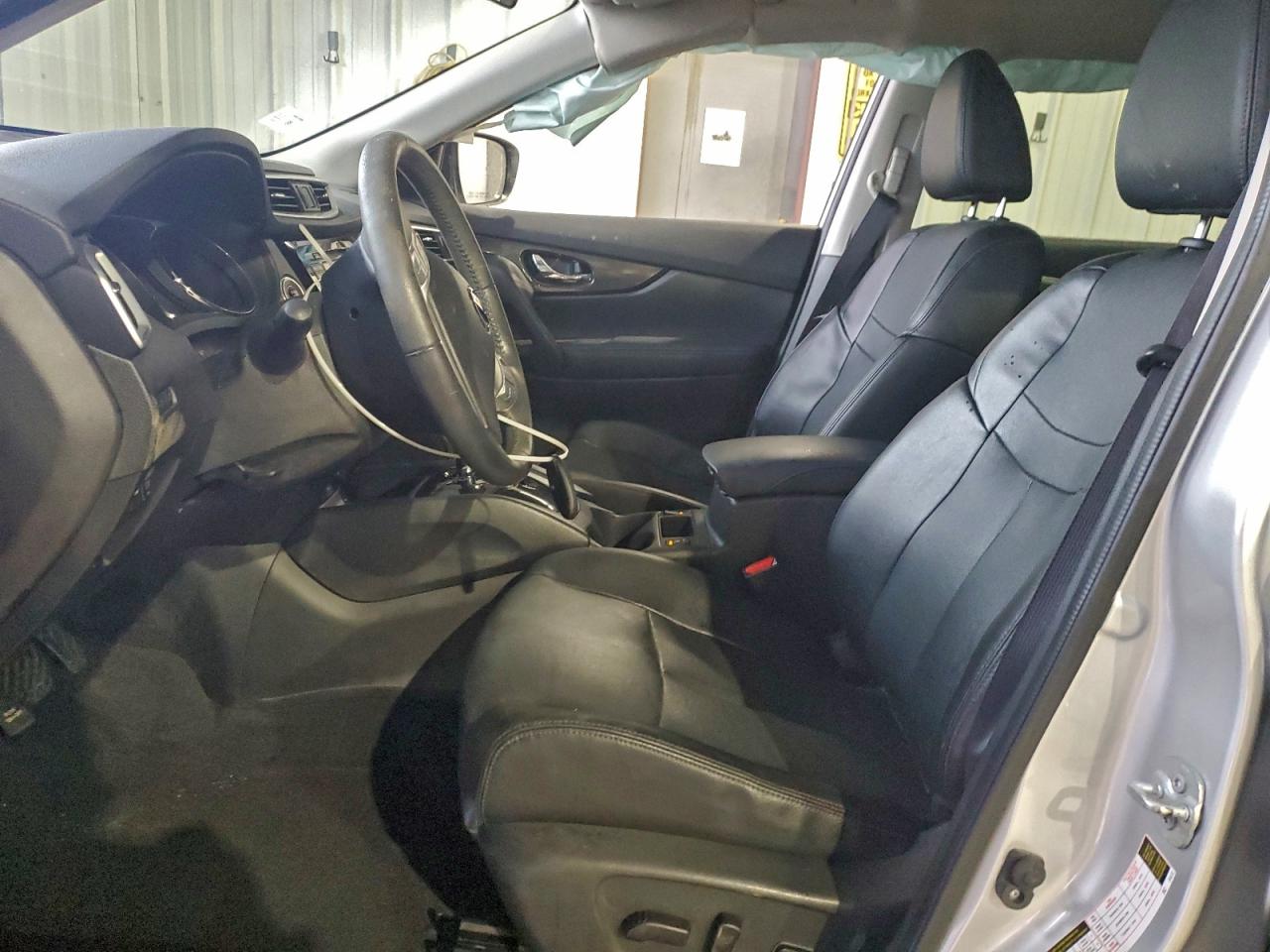 Nissan Rogue S Image 10