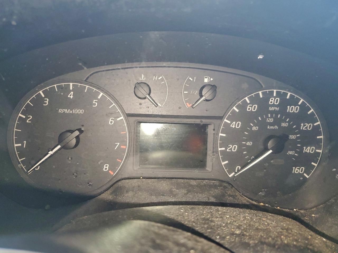 Nissan Sentra S Image 10