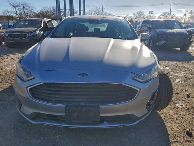 Ford Fusion Se Image 12