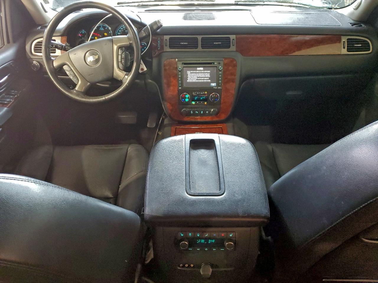 Chevrolet Tahoe K1500 Ltz Image 13