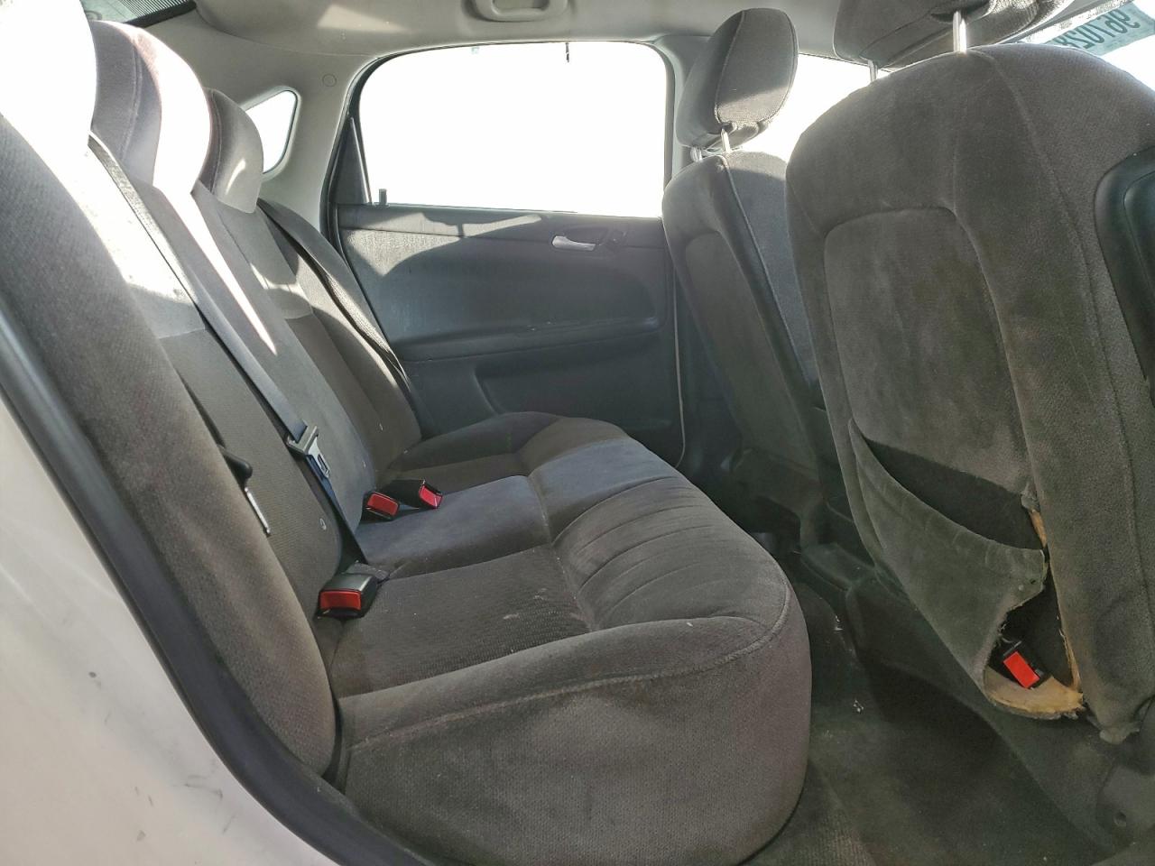 Chevrolet Impala 1lt Image 8