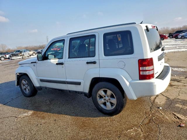 Jeep Liberty Sport Image 6