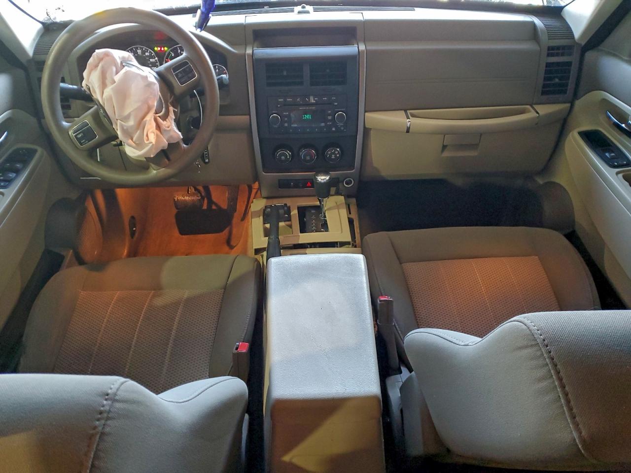 Jeep Liberty Sport Image 8