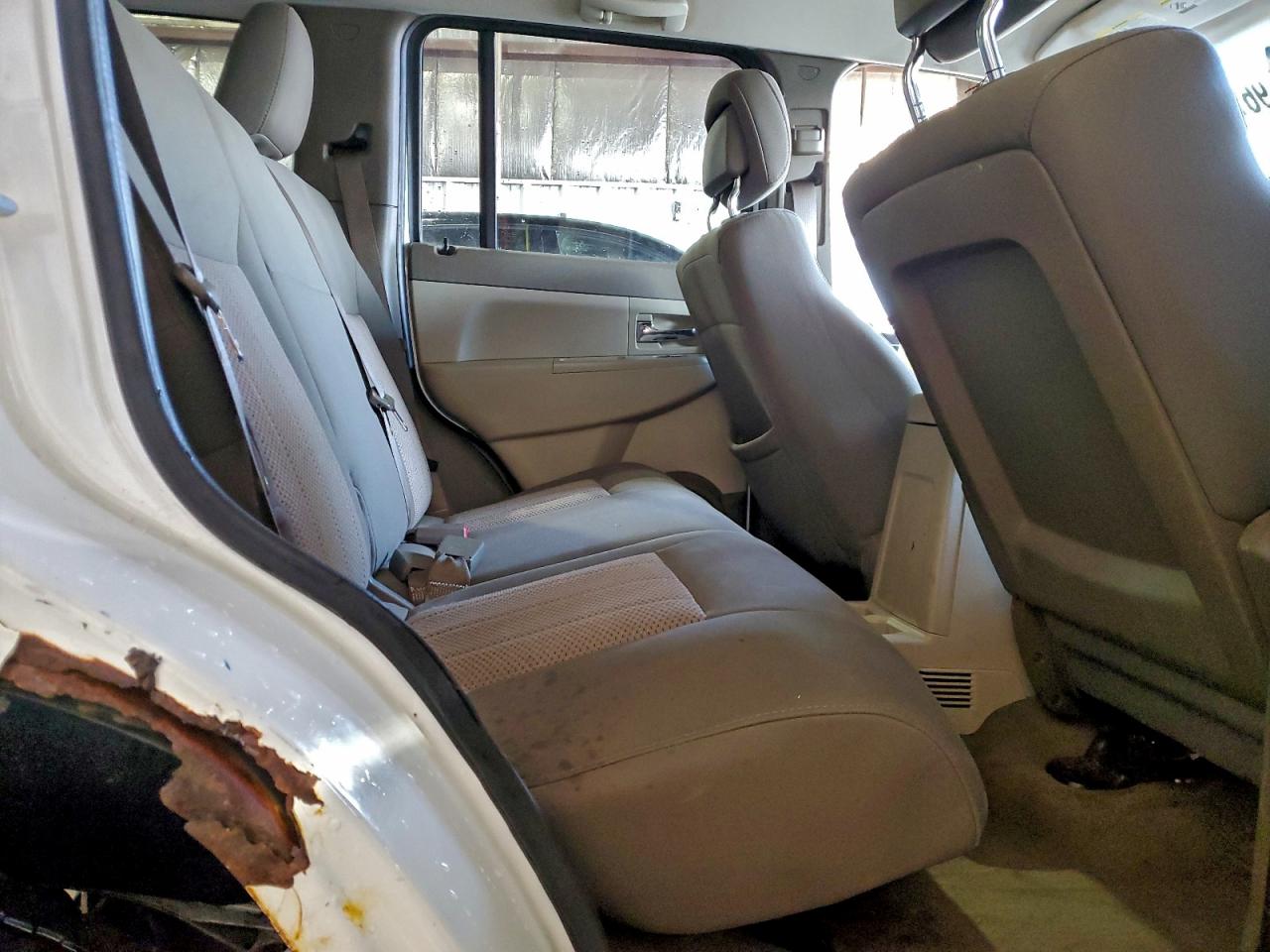 Jeep Liberty Sport Image 11