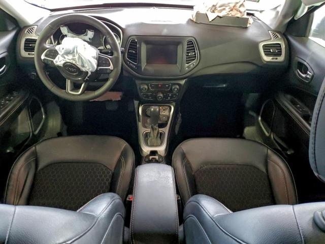 Jeep Compass Latitude Image 12
