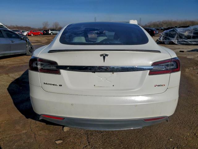 Tesla Model S 85d Image 5