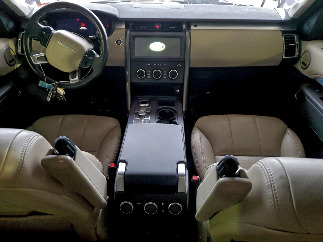 Land Rover Discovery Landmark Image 13