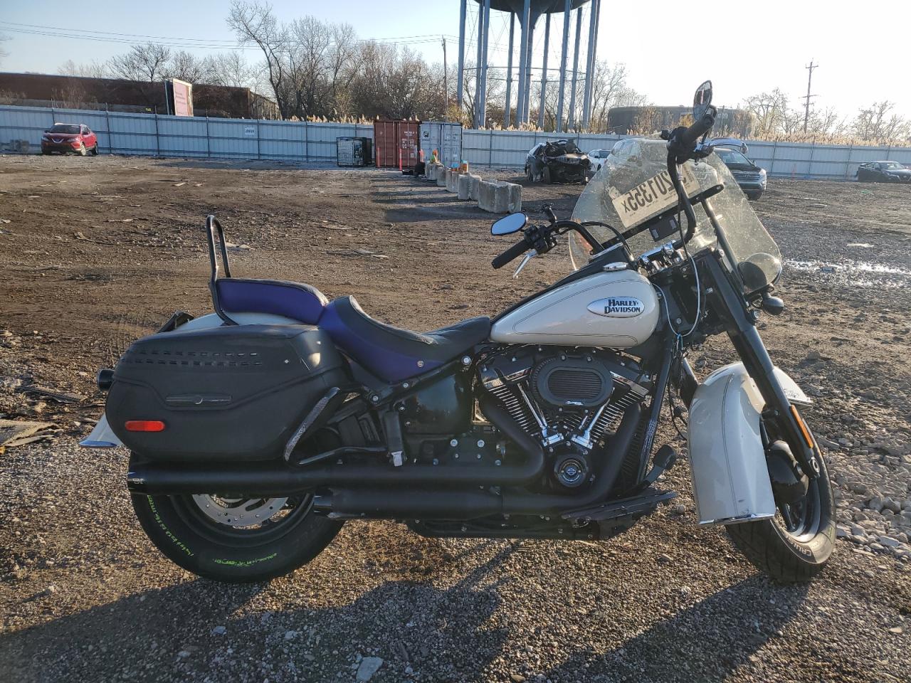 Harley-Davidson Flhcs Image 1