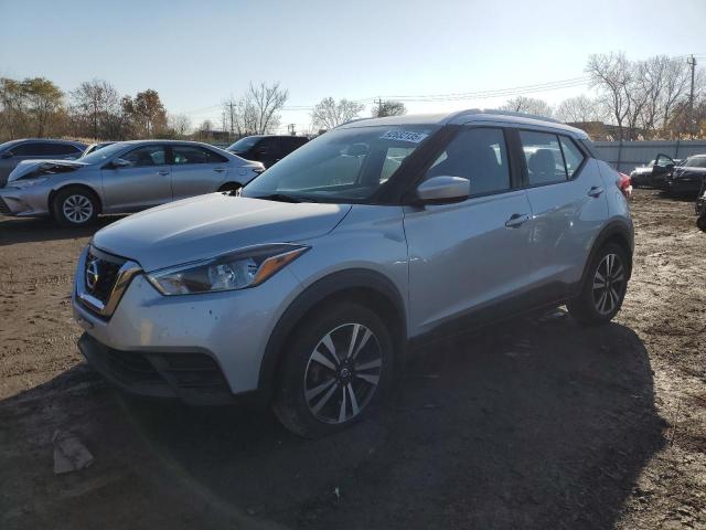  Salvage Nissan Kicks