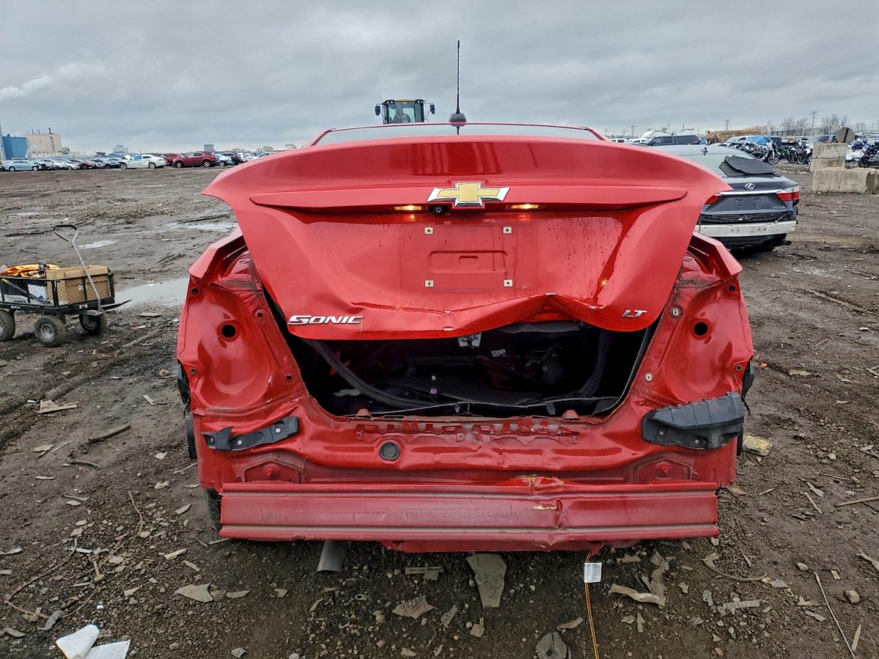 Chevrolet Sonic Lt Image 8