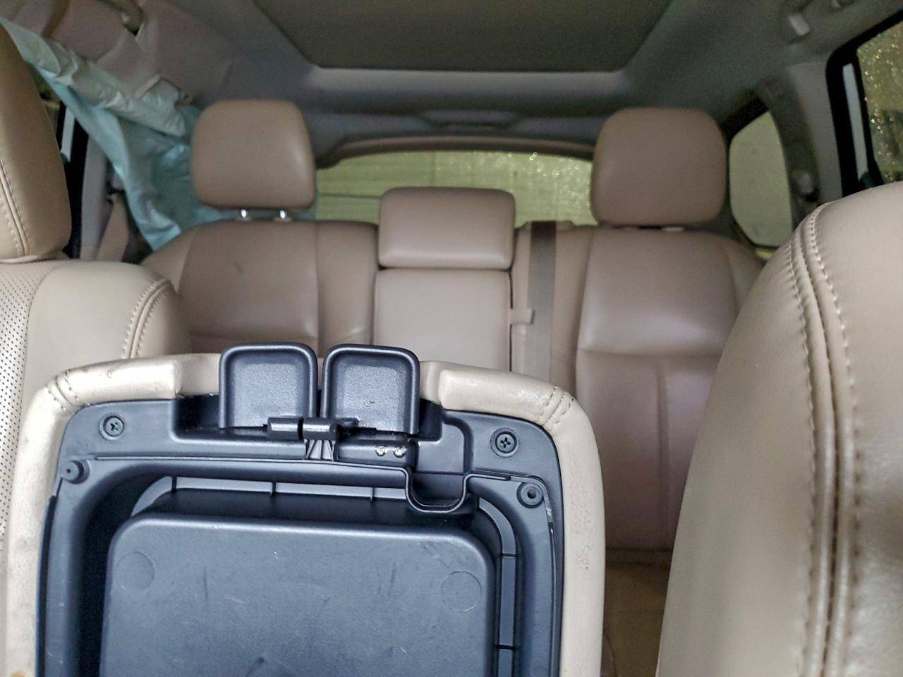 Nissan Pathfinder S Image 8