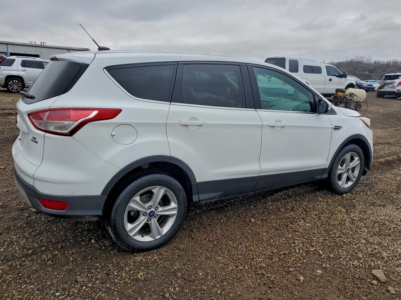 Ford Escape Se Image 2