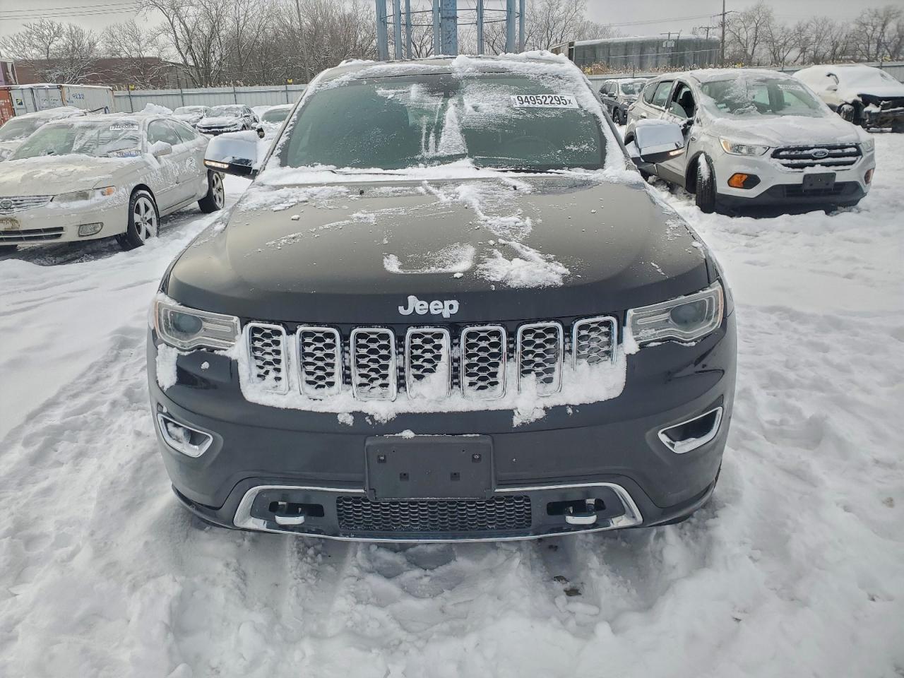 Jeep Grand Cherokee Overland Image 9