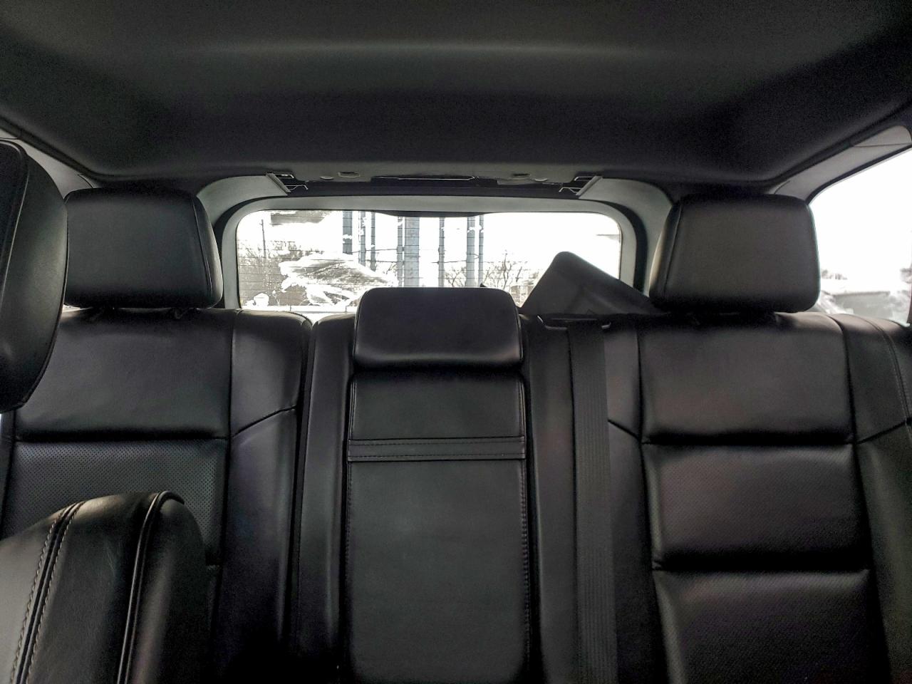 Jeep Grand Cherokee Overland Image 7