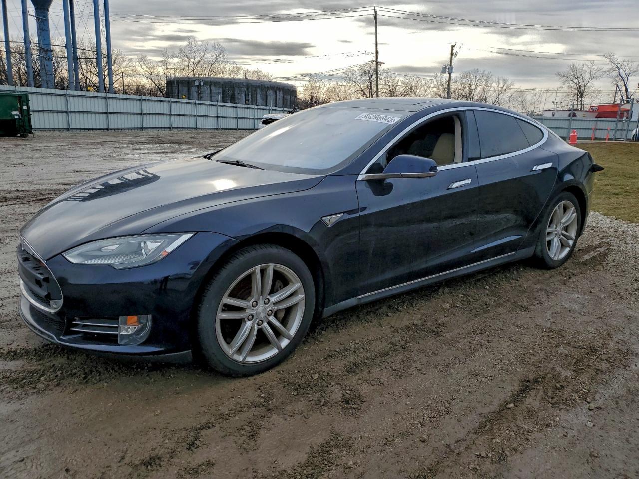 Tesla Model S Image 1