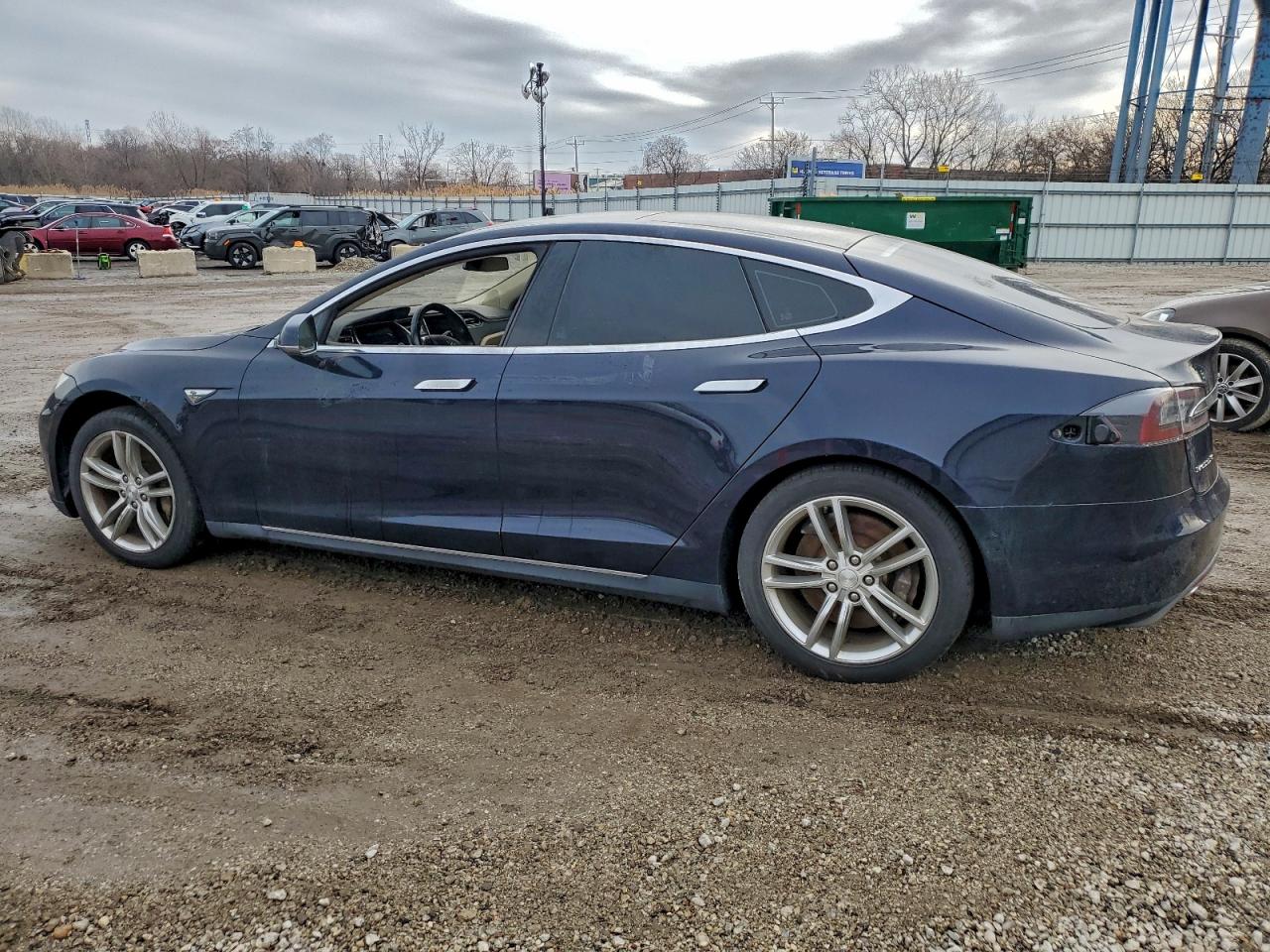 Tesla Model S Image 9