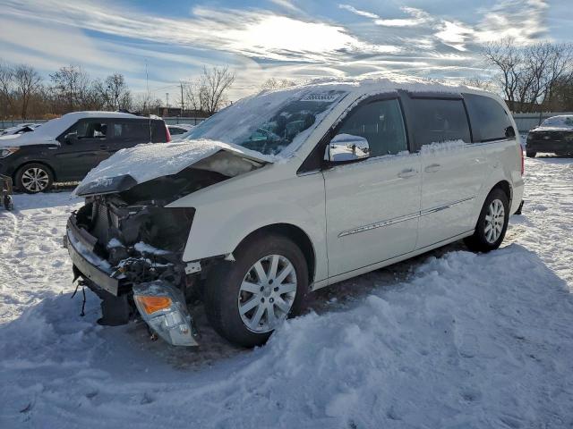  Salvage Chrysler Minivan