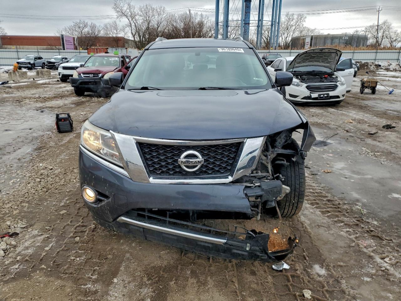 Nissan Pathfinder S Image 11