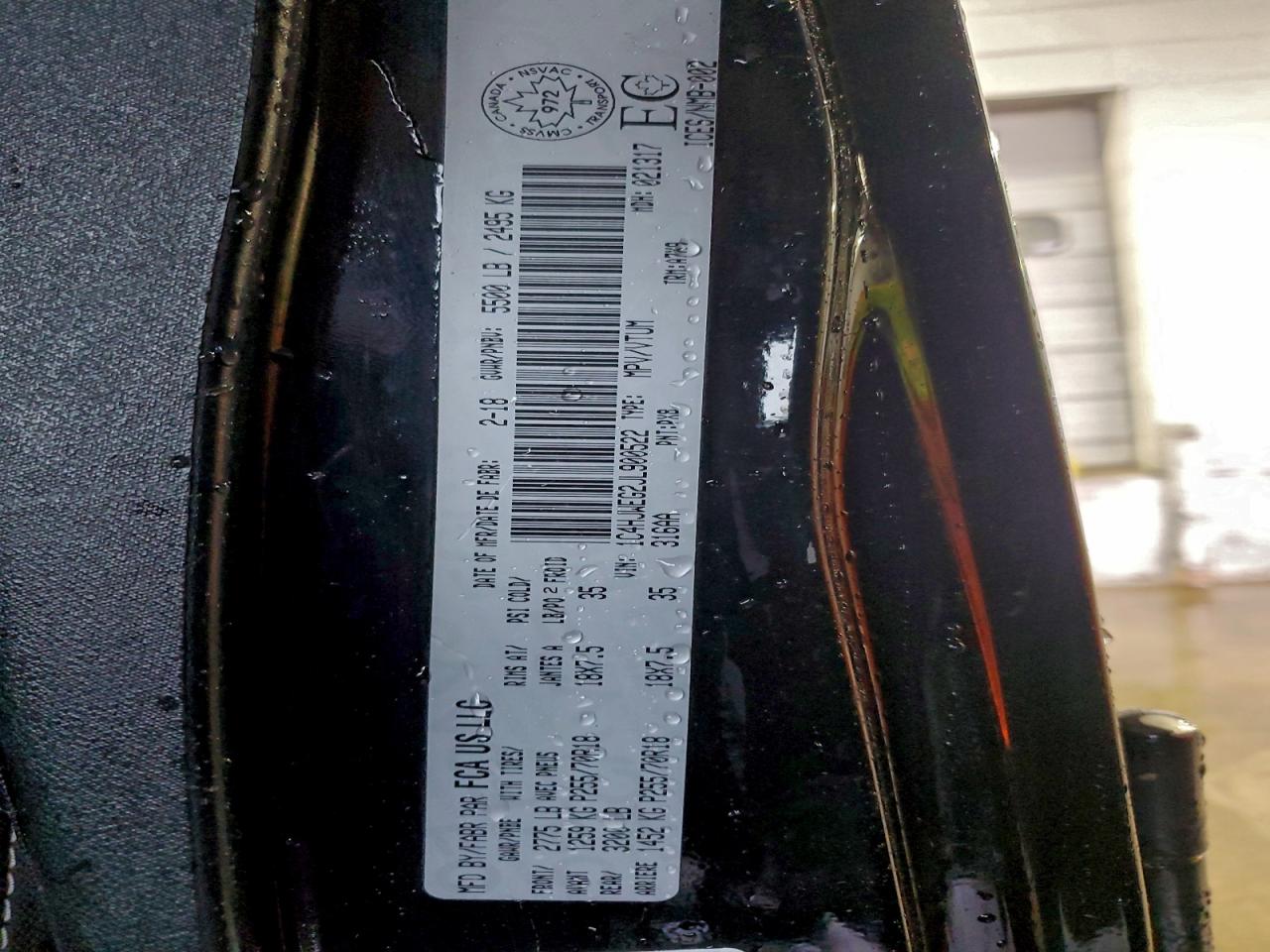 Jeep Wrangler Sahara Image 5