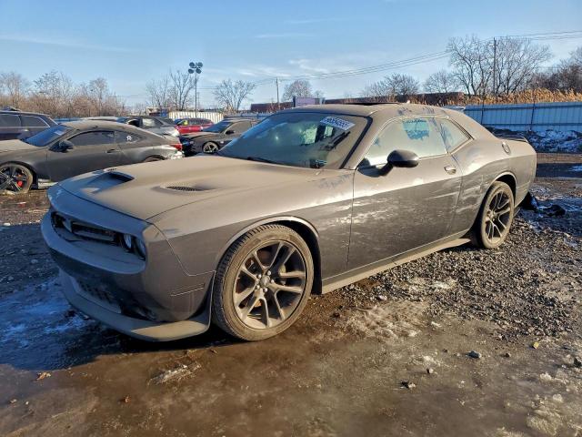  Salvage Dodge Challenger