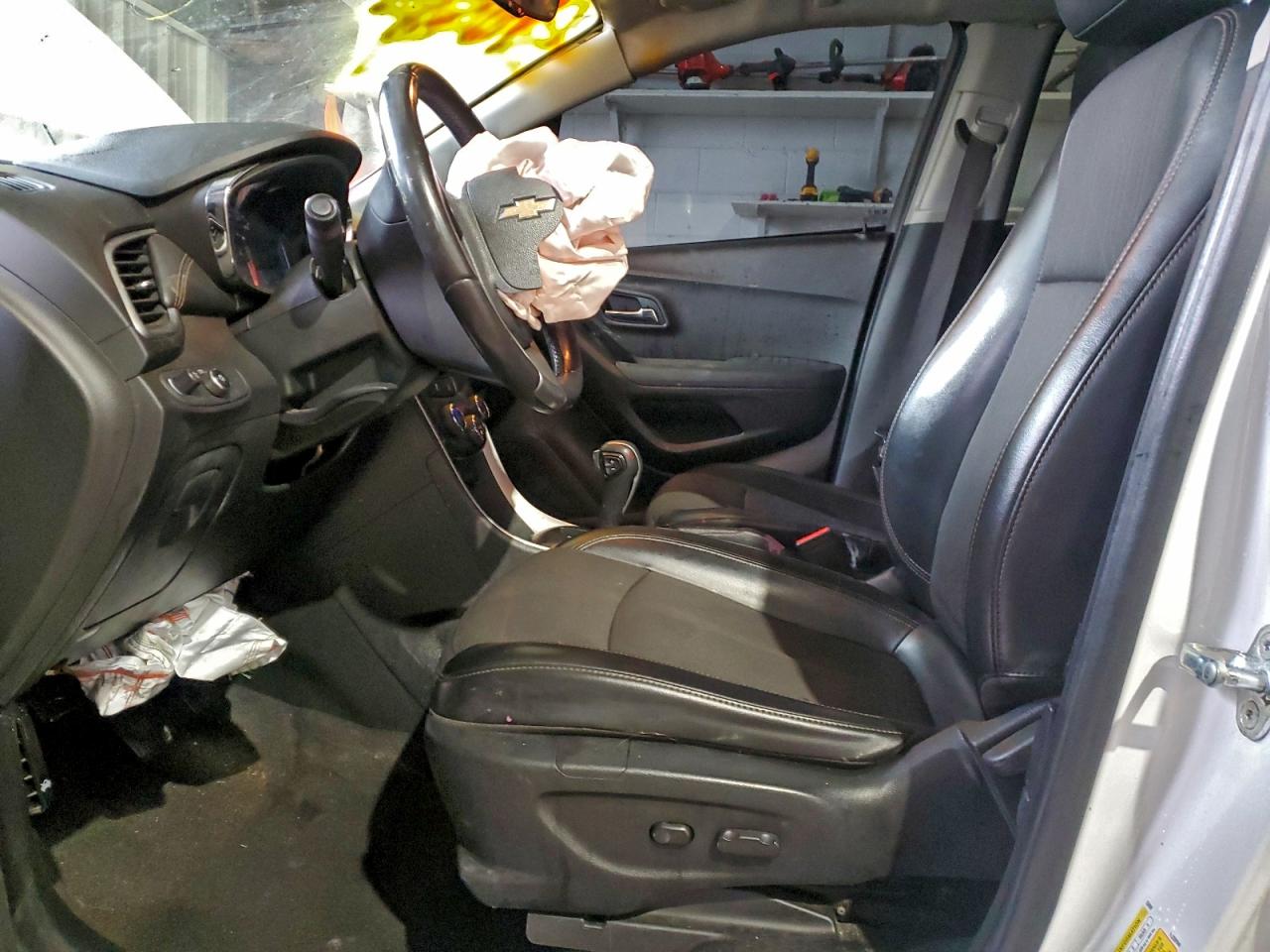 Chevrolet Trax 1lt Image 2