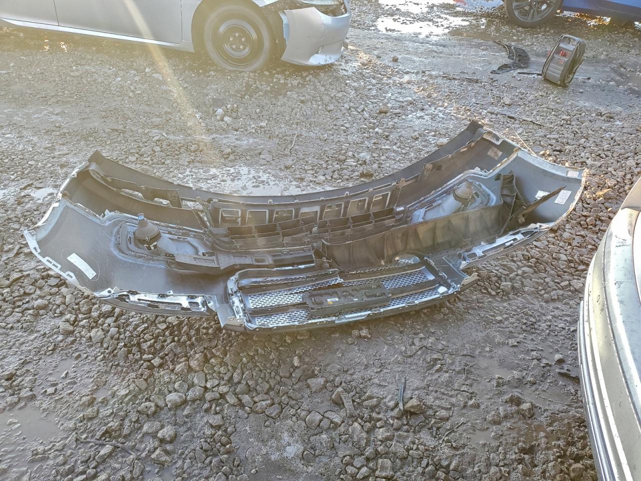 GMC Acadia Denali Image 5